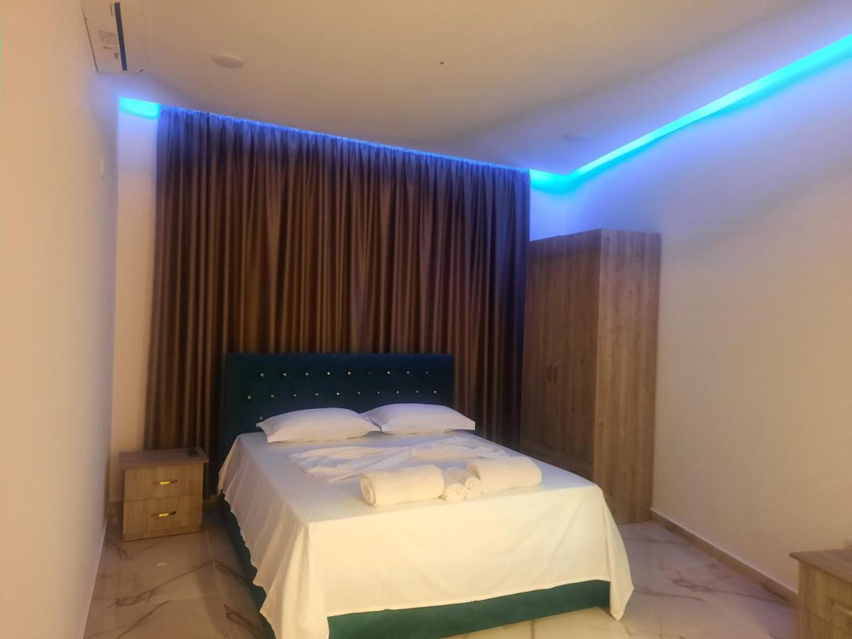 Hotel Megniar Lushnje Ngoại thất bức ảnh