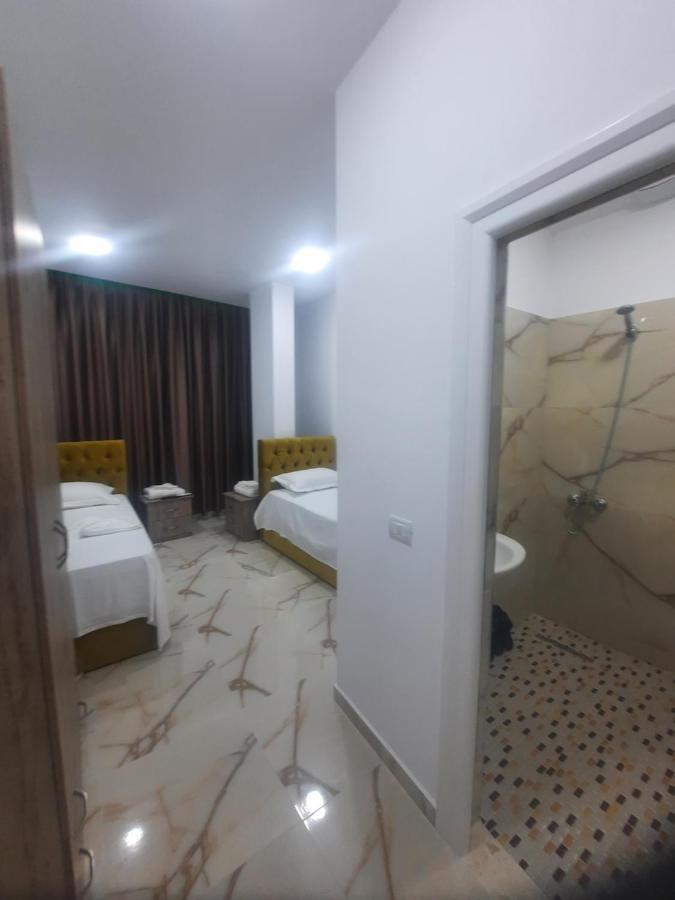 Hotel Megniar Lushnje Ngoại thất bức ảnh